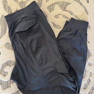 Lululemon dark gray joggers size Large